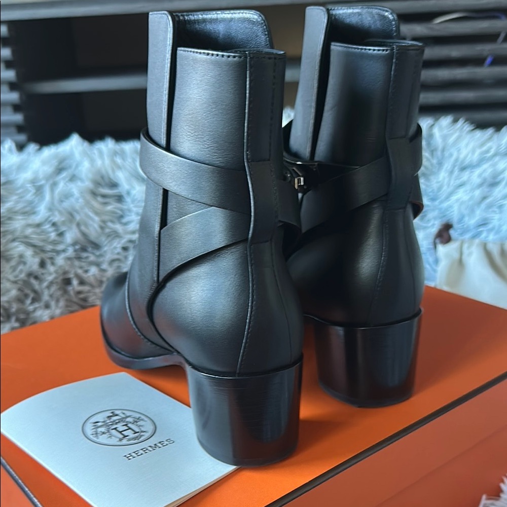 Hermès Black Leather Ankle Boots - Picture 5 of 9